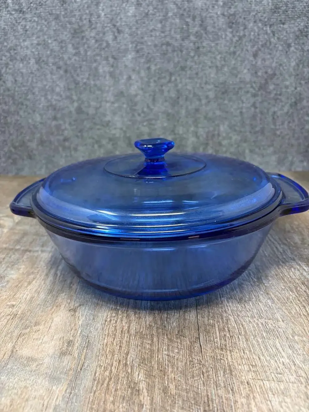 Vintage Anchor Hocking Cobalt Blue Glass 9” dia 2 qt Casserole Baking Dish w Lid